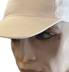 czapka z daszkiem biała
